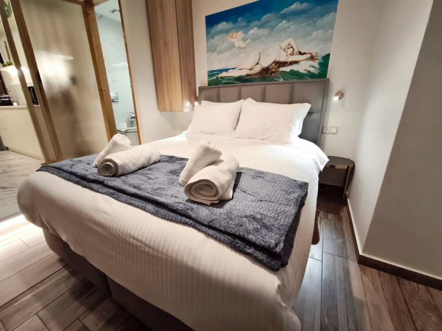 LuxuryStay Koukaki Apt1 | Modern Apt near Acropolis