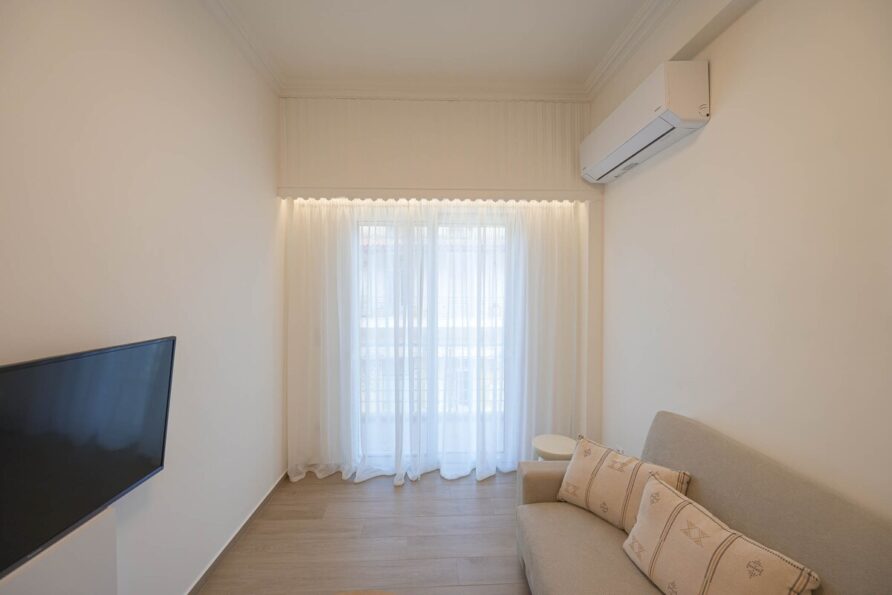 Corali 1 – Coastal Retreat